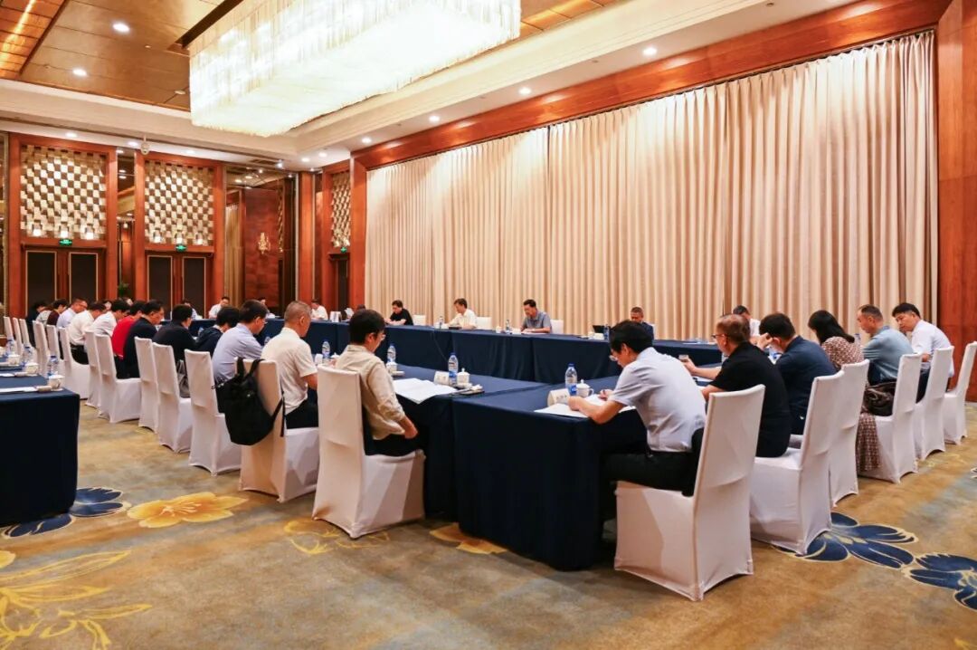 民建江苏省十届十七次常委会议在南京召开